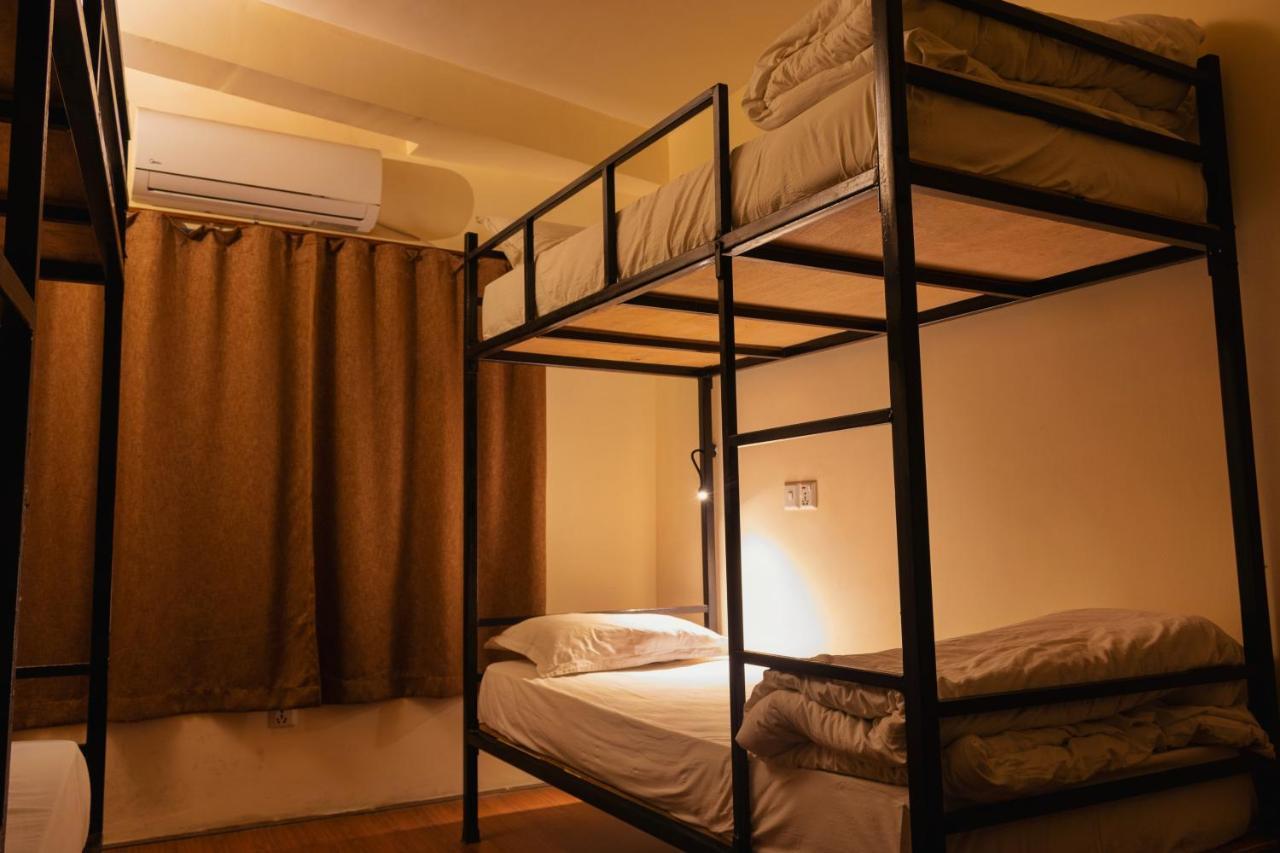 Bodhi Tree Hostel Катманду Екстер'єр фото