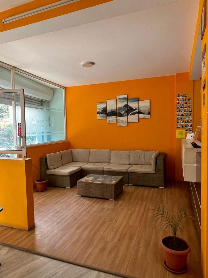 Bodhi Tree Hostel Катманду Екстер'єр фото